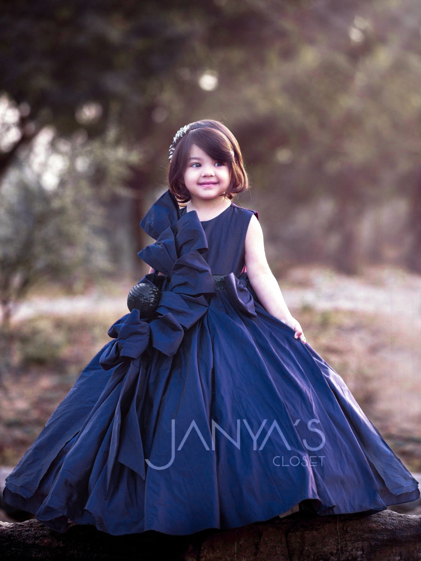 Blue Structured Bow Taffeta Gown With Hair Accessory